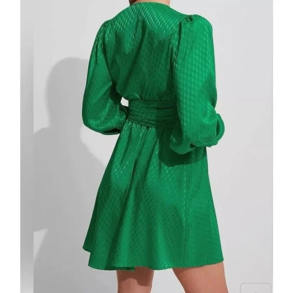 Express Emerald Satin Jacquard Faux Wrap Mini Dress L Belted Long Sleeve Patrick